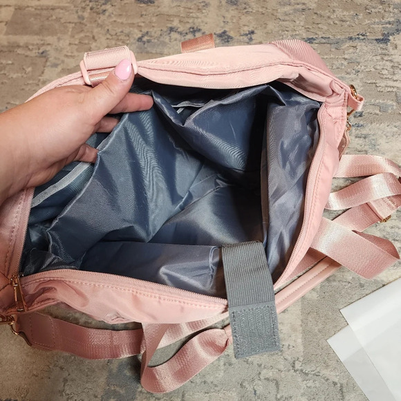 NWT Davvshock Pink Travel Weekender Carry On Tote Bag - Picture 8 of 16